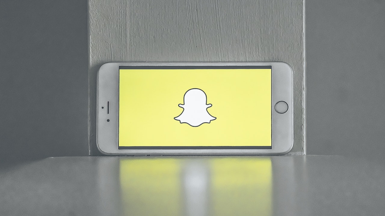 Change your age in real time with Snapchat’s new Time Machine Lens